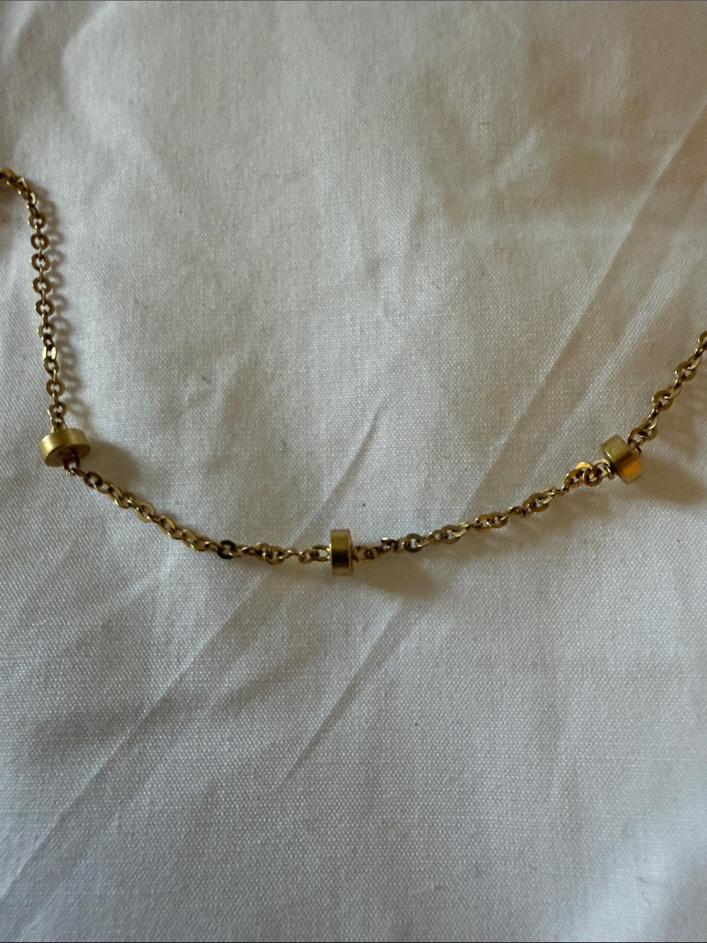 Vintage 18K 750 Gold Station Chain Necklace 3-4g